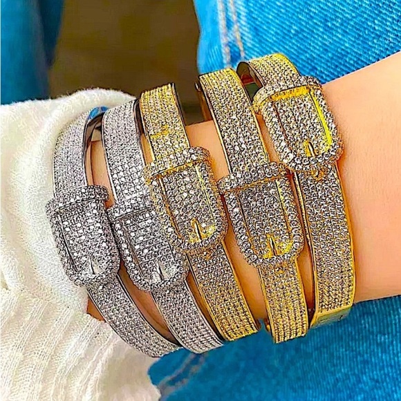 Buckle Design 18K Gold Plated Crystal Bangle Bracelet - Picture 5 of 6